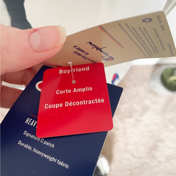 Cropped Tee - Picture 4 of 8